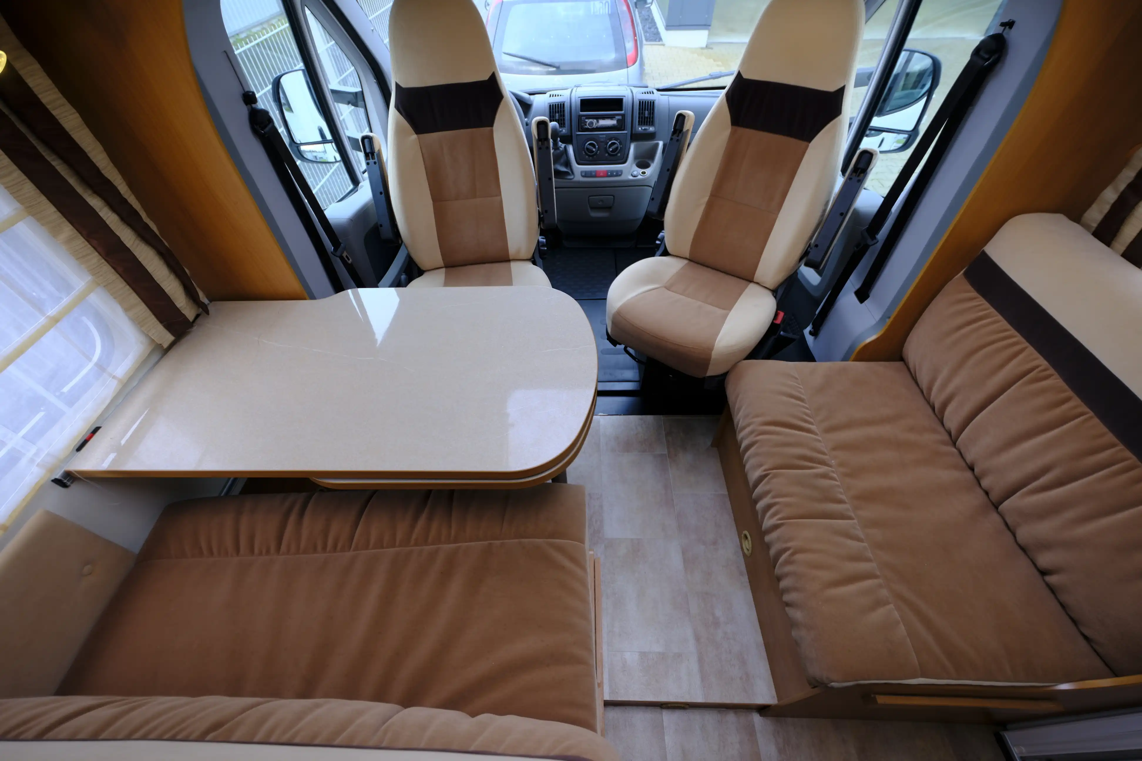 BUERSTNER Nexxo T 720